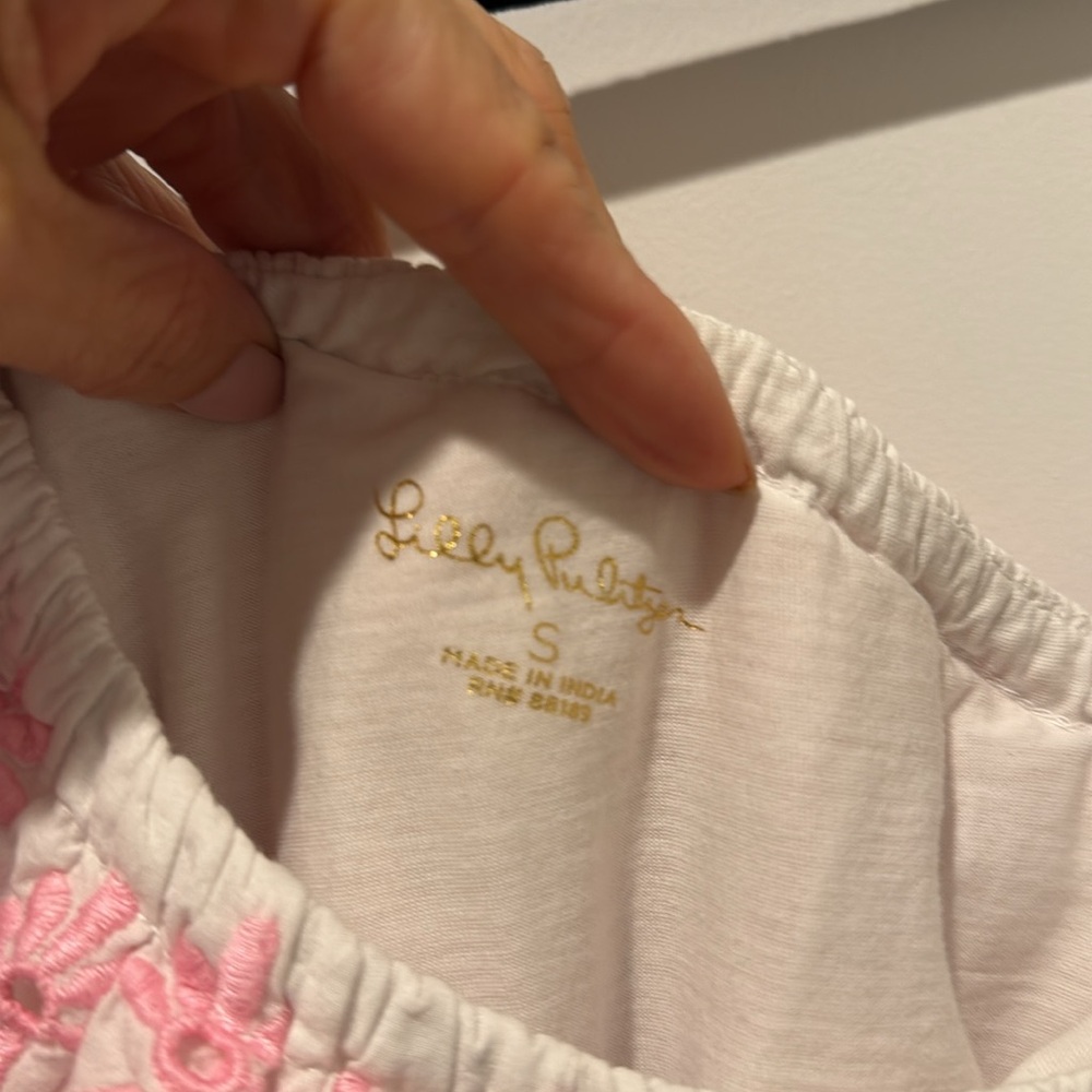 Lilly Pulitzer White Top with Pink Details - Picture 6 of 7